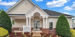 Stuart Hill Gallery 32