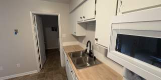 813 S Grosvenor Ct Gallery 16