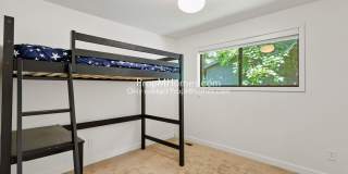 Mid-Century Modern Three Bedroom in Happy Valley! Mid-Century Modern Three Bedroom in Happy Valley! Gallery 16