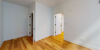 The Bromley Loom House Gallery 29