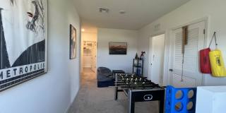 976 Trinity Street Gallery 29