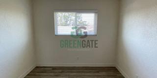 325 W H St Gallery 28