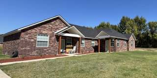1714 Green Meadow Drive - B Gallery 1