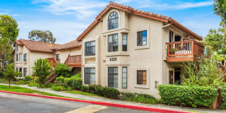 Charming 2BR/2BA Upper-Level Condo with Loft & Patio Gallery 1