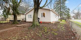 Charming 3BR House in Pontiac Gallery 65