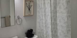 Townhouse Square Gallery 11