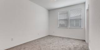 1835 W Poplar Gallery 15