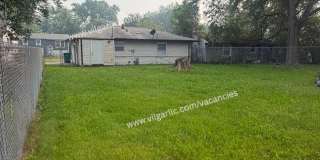 Very spacious  • 3 Bedroom • 1 Bathroom home. Gallery 5