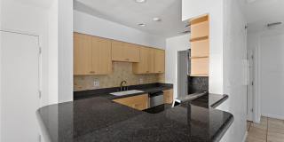 Stunning Marina View Condo in Prime St. Pete Location Gallery 10