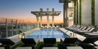 AVE Phoenix Sky Gallery 24