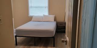 Room in 4 Bedroom Home at Longleaf Dr Gallery 4