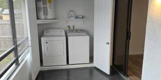 20130 NE 3rd Ct Gallery 10