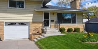 Charming 3 Bed, 1.5 Bath Home in Richfield – Private Yard, Garage & Prime Twin Cities Access Gallery 1