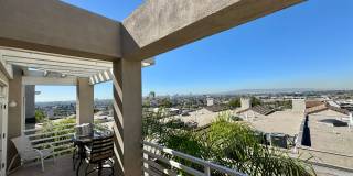 PENTHOUSE-STYLE UNIT IN SIGNAL HILL w/180 degree Views 3Br/2Ba $3750mo Gallery 1