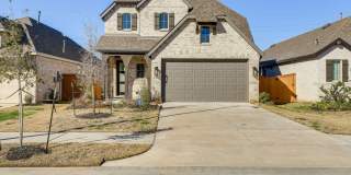 Spacious 4BR House with a European Designed Open Kitchen Gallery 1