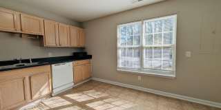 Great Rental Close to NC State Gallery 8