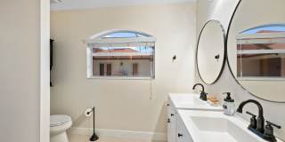 Pool Home for rent Gallery 39