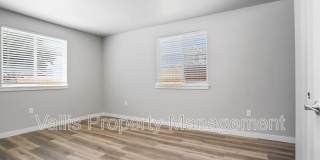4374 Fisher Rd NE Gallery 28