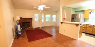 3 BR 2 Bath house in Cul-de-sac in Auburn Gallery 3