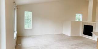 East Anchorage Townhouse with Yard, Garage, and W/D In unit! Close to JBER! Gallery 24