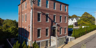 85 Regent St. Gallery 7