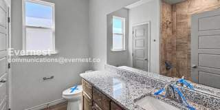 2236 Hornbeam Street Gallery 16