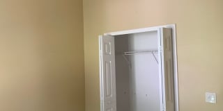 Quality Home in Great Neighborhood Gallery 13