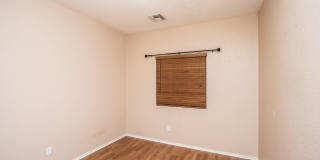 44629 W Santa Fe Avenue Gallery 15