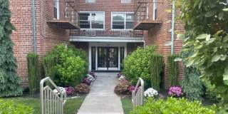 111 S Centre Avenue Gallery 1