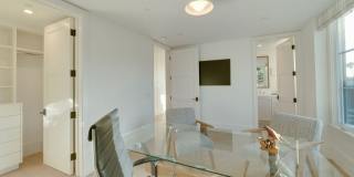 2820 Bayview Gallery 30
