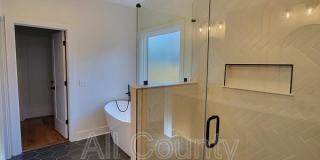 3 Martin Row Gallery 14