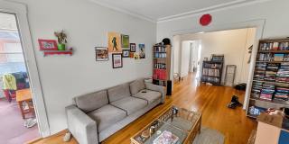 Large 3-bed/1-bath Apartment in the Heart of Rogers Park! Gallery 4