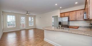 708 Summit Gallery 6