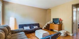 NW Rowhouse Near Georgetown University & Hospital Available Early August Gallery 5