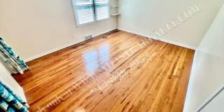 Lovely Home In Nall Hills-Available in AUGUST! Gallery 28