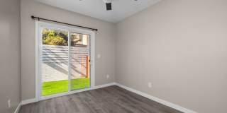 Private rooftop deck! Gallery 11