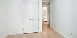 241 5TH Avenue Gallery 12