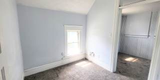 1501 East Lewis Street Gallery 4