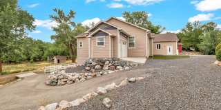 Beautiful & Spacious 4Bd 3.5Bath Home w/An Occupied Mother in Law Suite on Lower Level Gallery 21