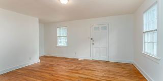 3 Bedroom 1.5 Bath Townhouse in Wagener Terrace - Charleston Peninsula Gallery 4