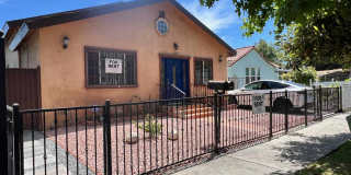 2330 South Mansfield Avenue Gallery 4