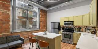 521 S 7th Street Gallery 2