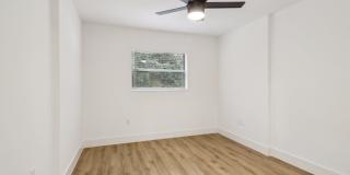 Welcome to San Marco Sq Apartments - NOW OFFERING an 18mo Lease on this 1 bedroom apartment in a vibrant, pet-friendly community located just 1.2 miles from the hip and historic San Marco Square restaurants, businesses and boutique shops. Gallery 10