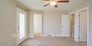 15330 NE 70th St Gallery 24