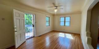 3 Bedroom 2 Bathroom Charmer In Nob Hill! Gallery 4