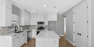 1510 Lindsay Gallery 1