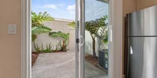 Large spacious 2 Bedroom in UTC Gallery 5