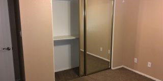 **MOVE-IN SPECIAL 50% OFF MOVE-IN MONTH!!!!** **BEAUTIFUL 3br/2ba TOWNHOME (ELLIOTT & ARIZONA AVE)** Gallery 18