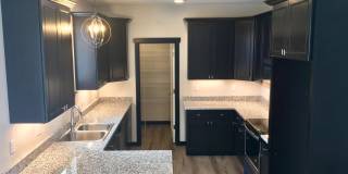2300 N Landon Lane - Newer Home !! Gallery 11