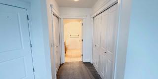 2BR Condo with Private Patio Near Discovery Park – Blue Heron Community Gallery 18